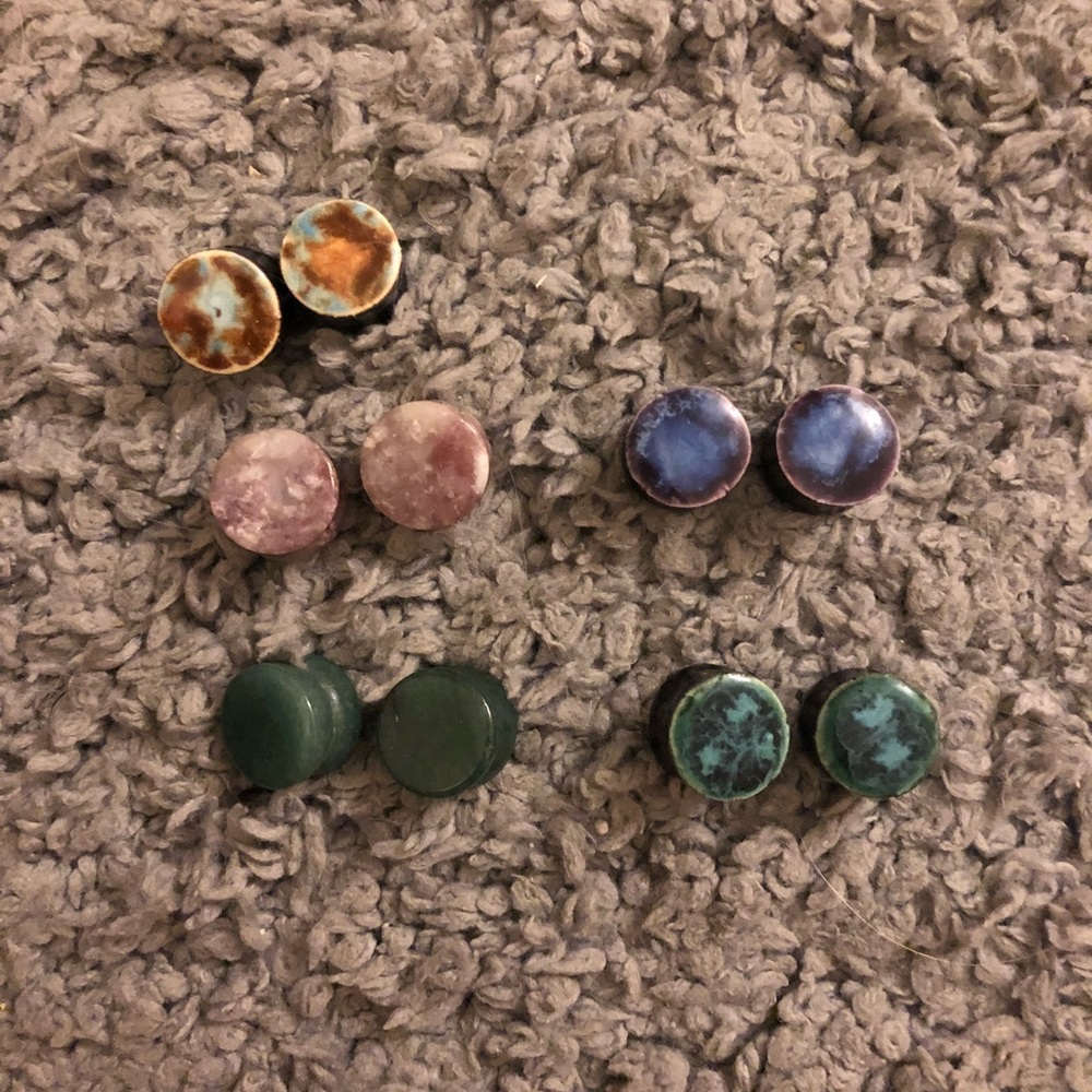 9/16 lot of plugs